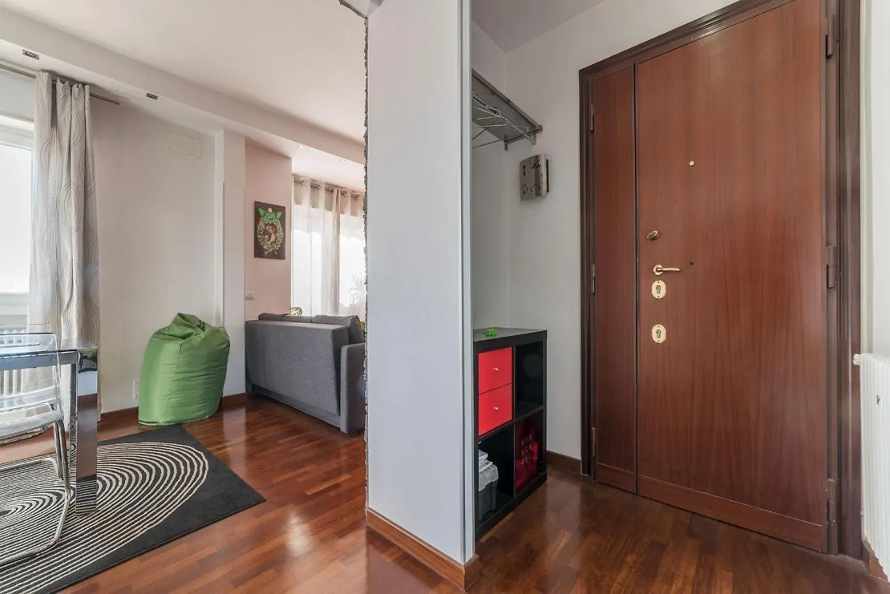 Apartment Pigneto & Malatesta Subway Flat Rome Italy